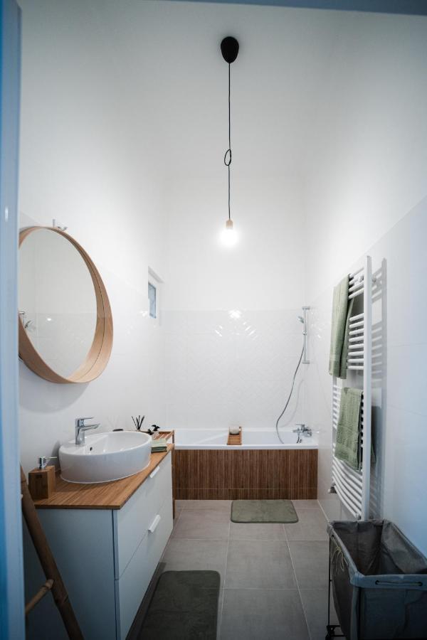 Volenter Lux Apartment Uno Baja Exterior photo