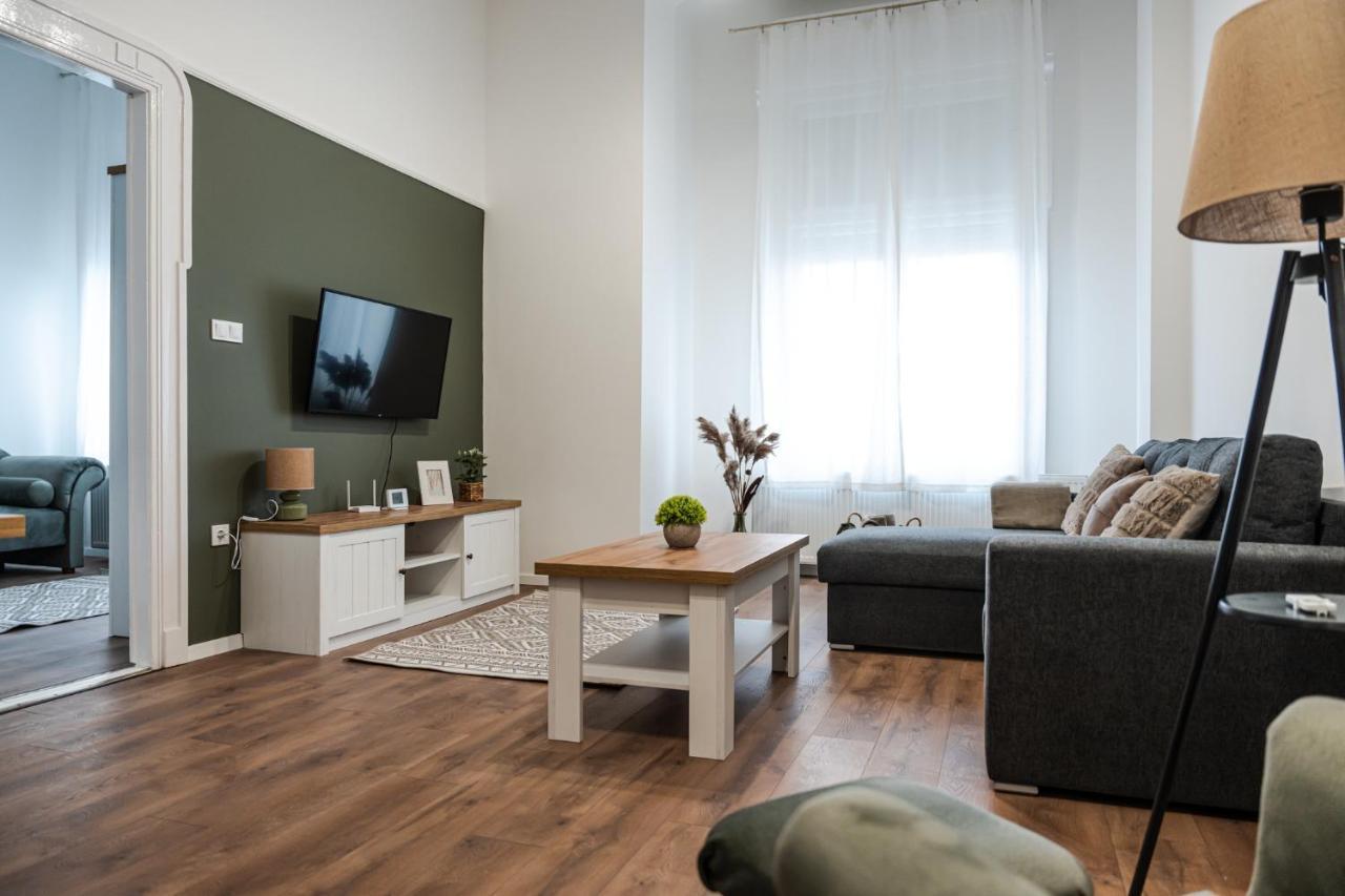 Volenter Lux Apartment Uno Baja Exterior photo